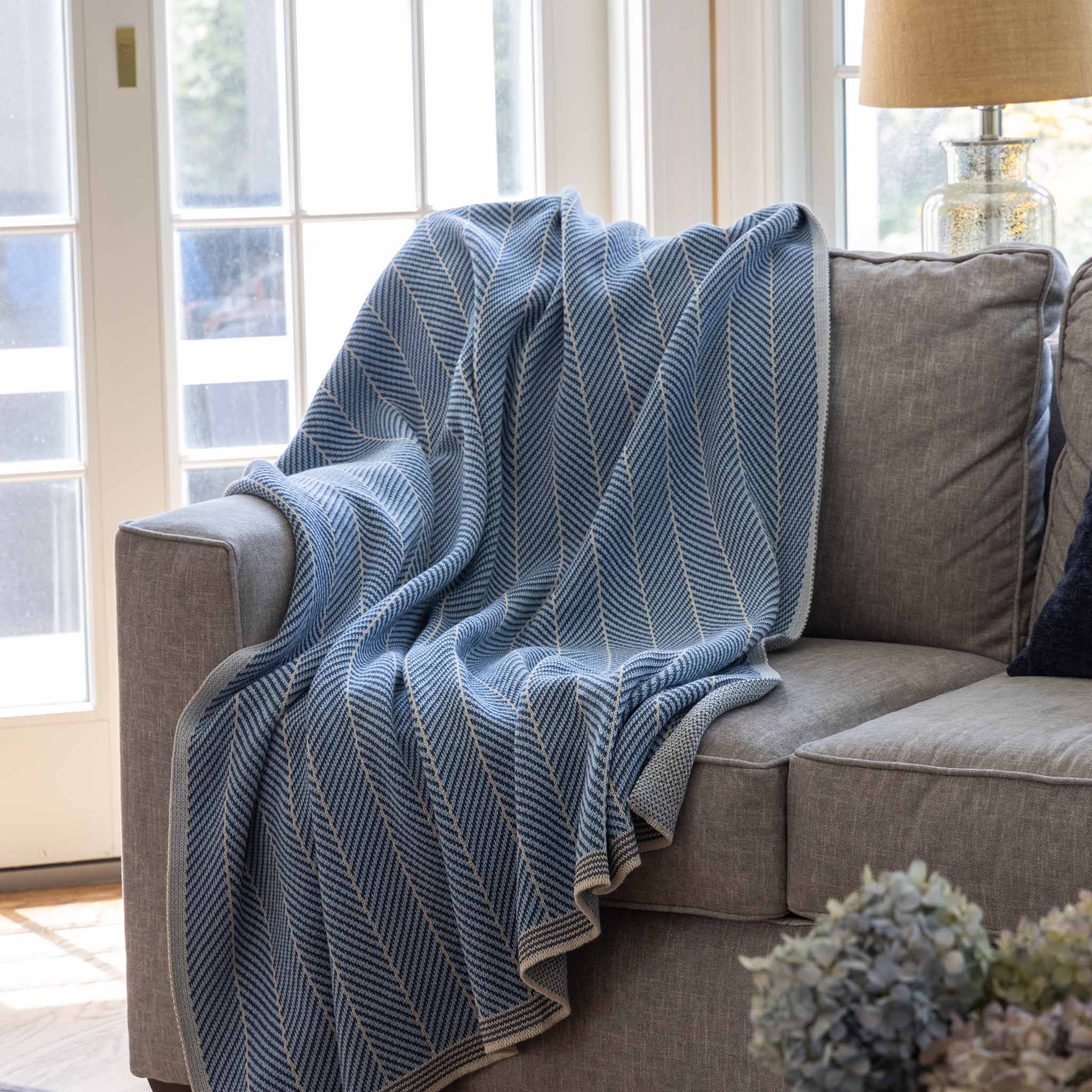Indoor | Outdoor Sustainable Knit Chevron Throw Blanket - Poly Herringbone Edge