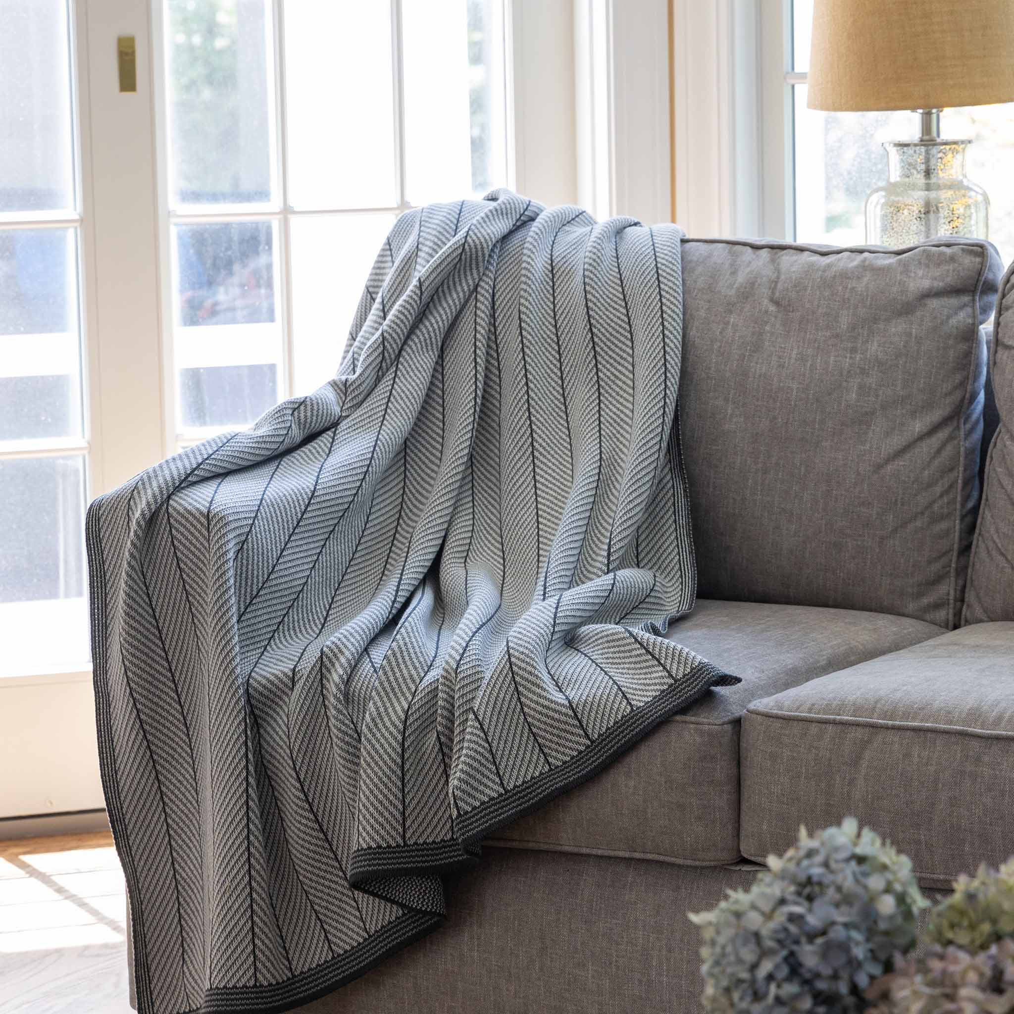 Indoor | Outdoor Sustainable Knit Chevron Throw Blanket - Poly Herringbone Edge