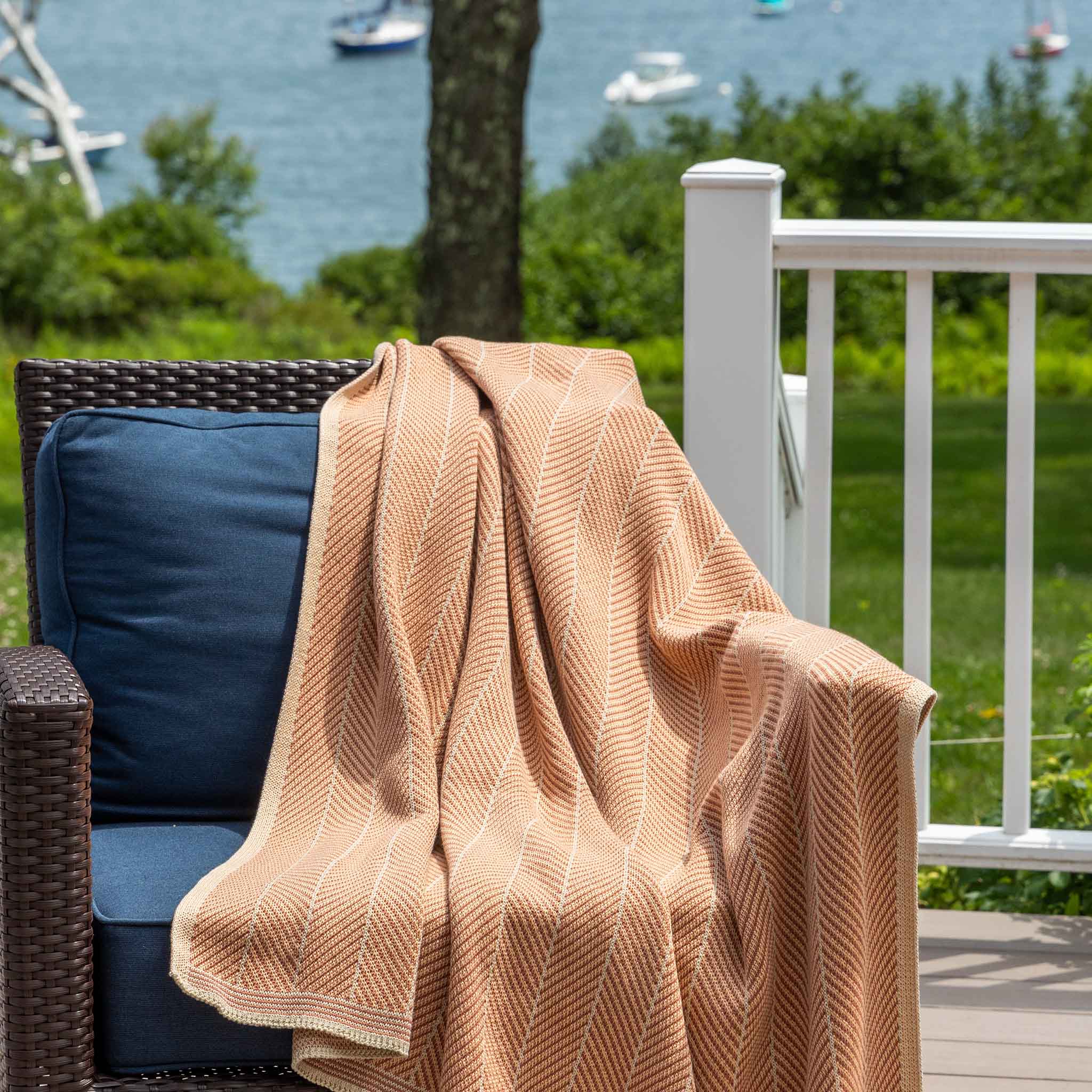 Indoor | Outdoor Sustainable Knit Chevron Throw Blanket - Poly Herringbone Edge