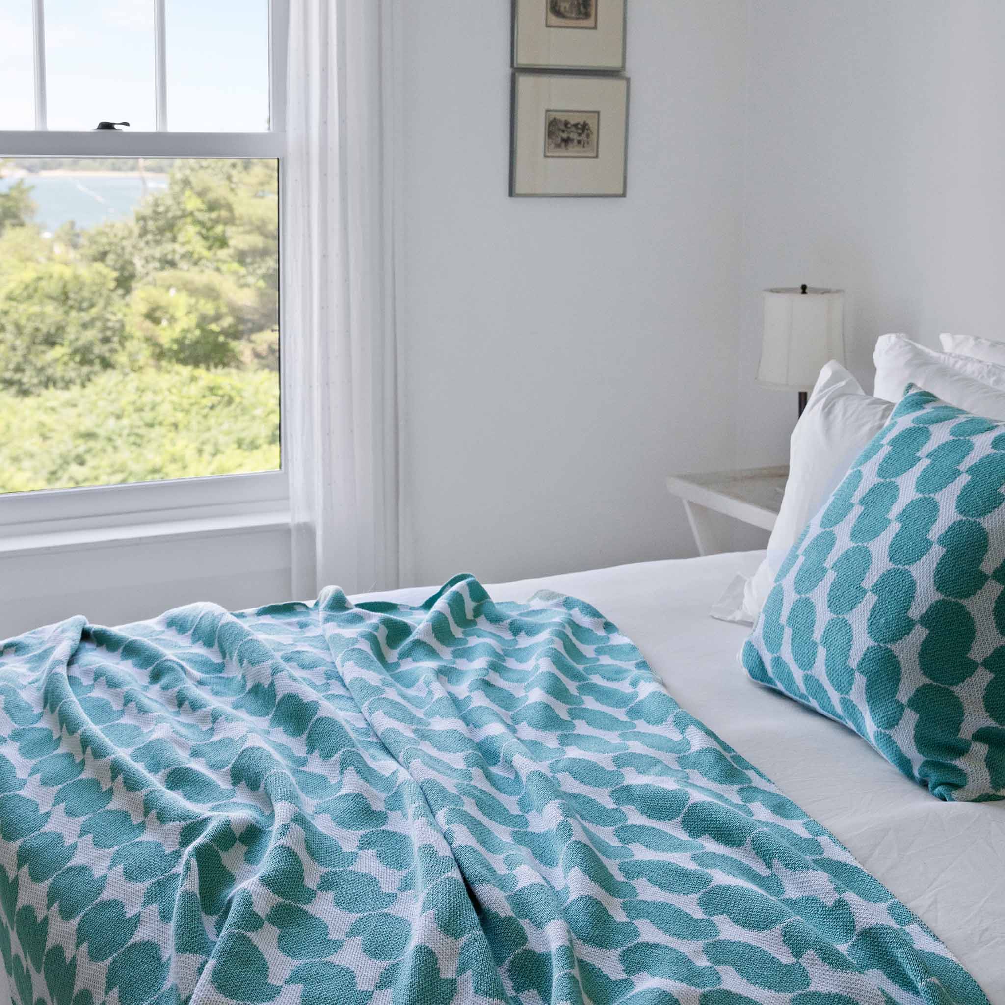 Indoor | Outdoor Sustainable Knit Throw Blanket - Poly Juki by Petra Kaksonen