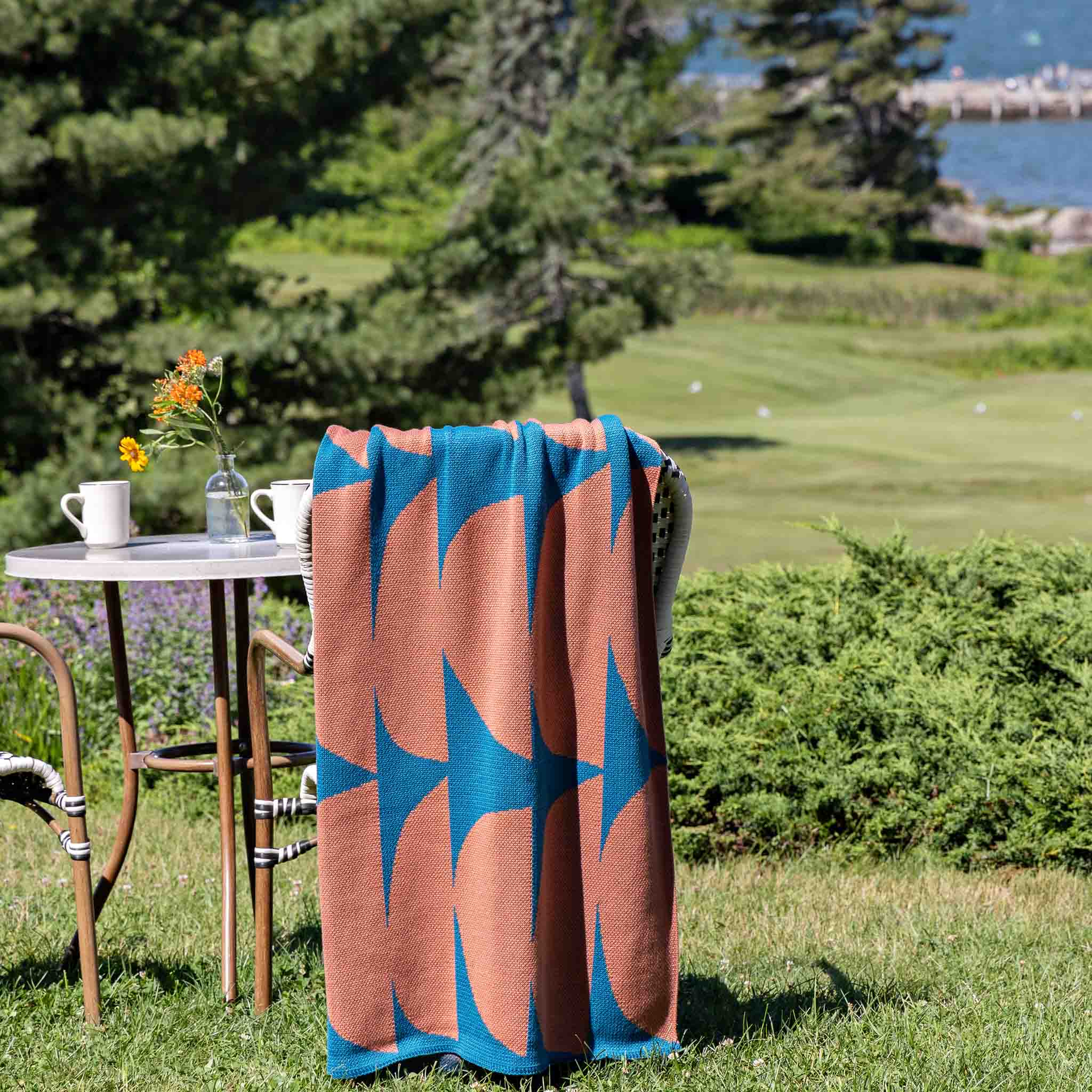 Indoor | Outdoor Sustainable Knit Modern Throw Blanket - Poly Kaareva by Petra Kaksonen