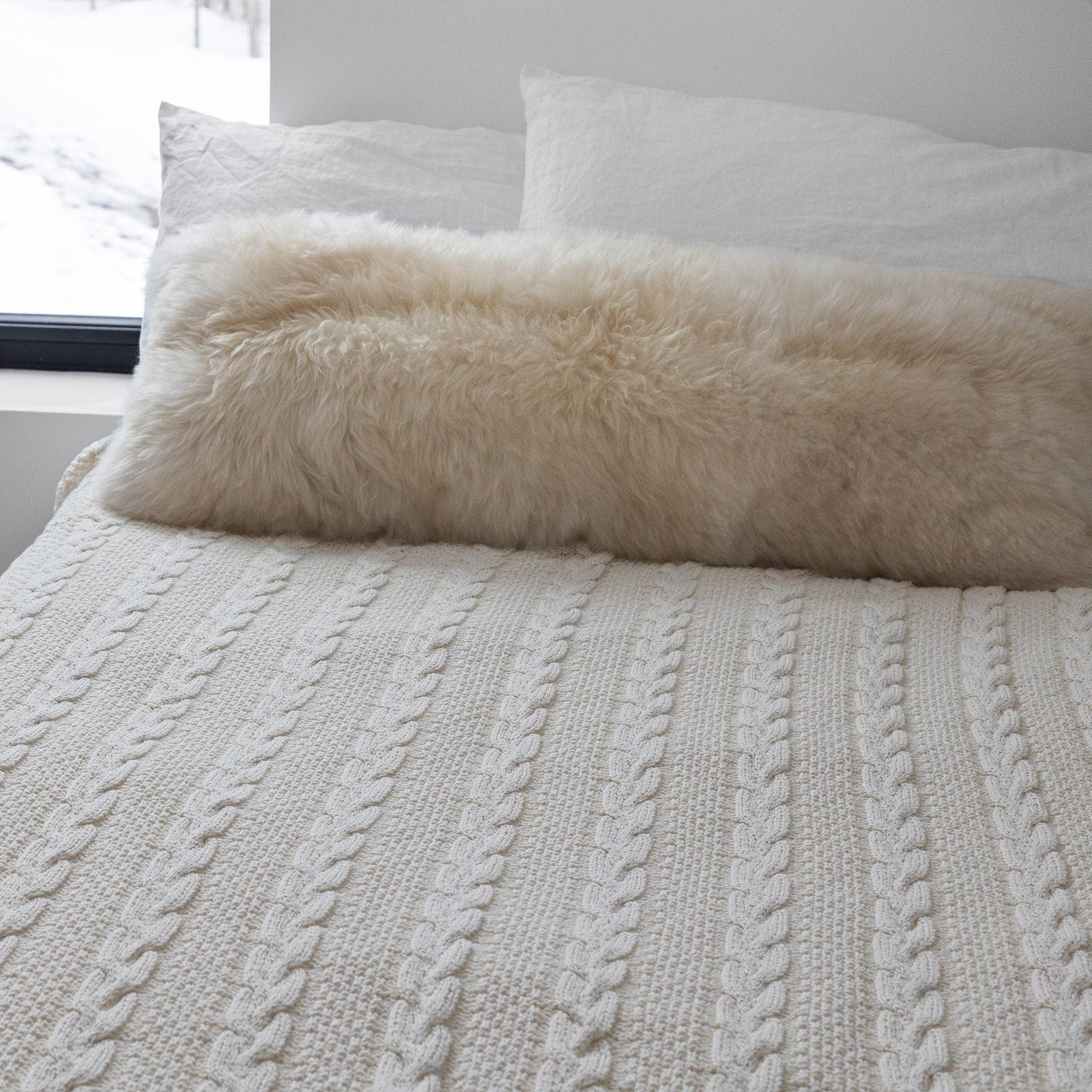 Chunky Cable Knit Throw Blanket BLCC1