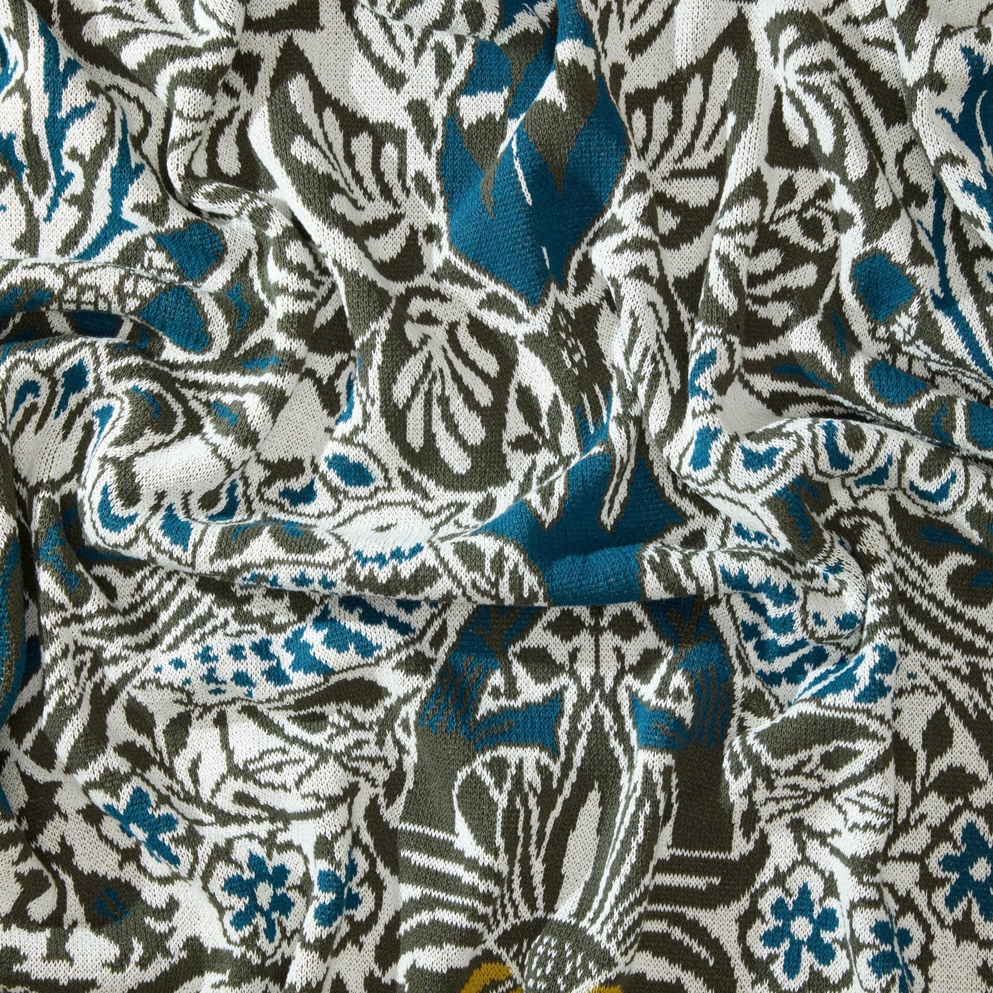 Dove and Rose Throw Blanket by William Morris BL01FWM - DR3