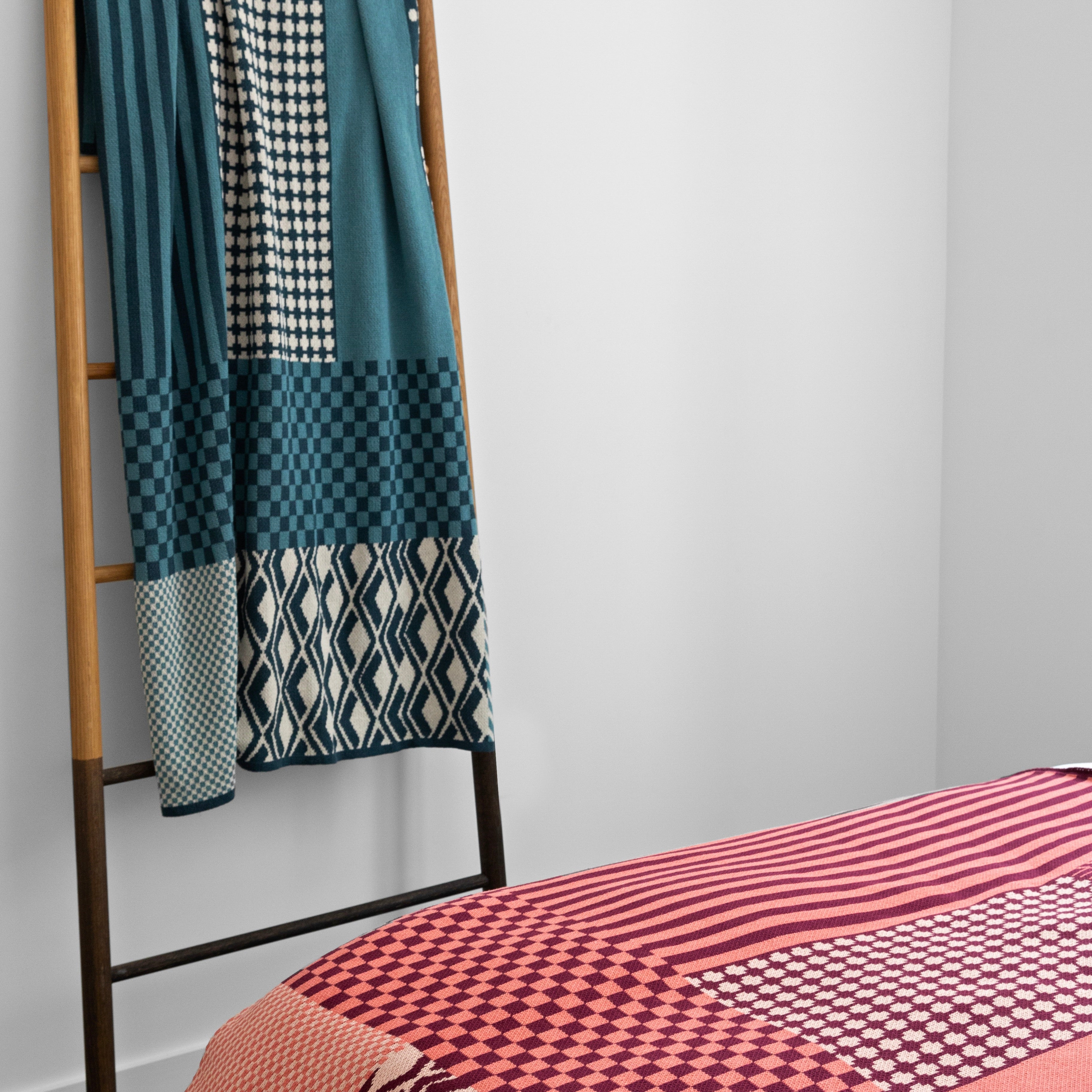 ［新品未使用］PEDESTRI Poor Blanket Limited Edition Upcycled Lightweight Down Blanket – Feathered Friends
