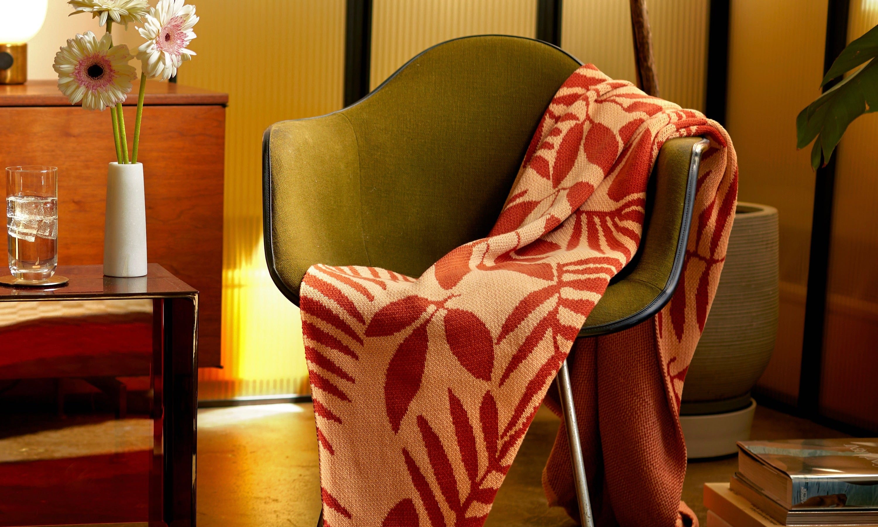 Peach Throw Blankets