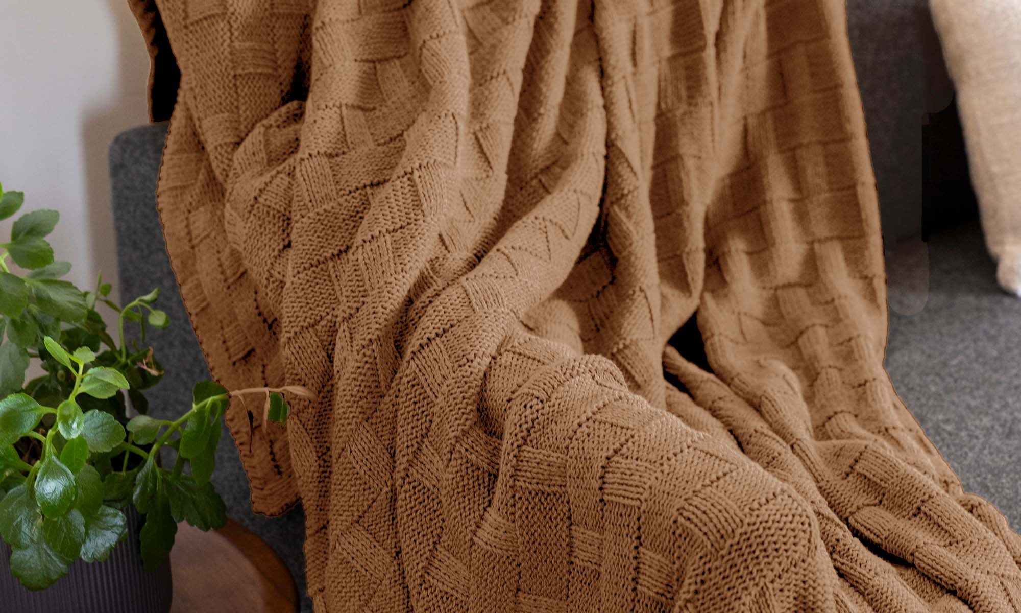 Brown Throw Blanket - In2Green