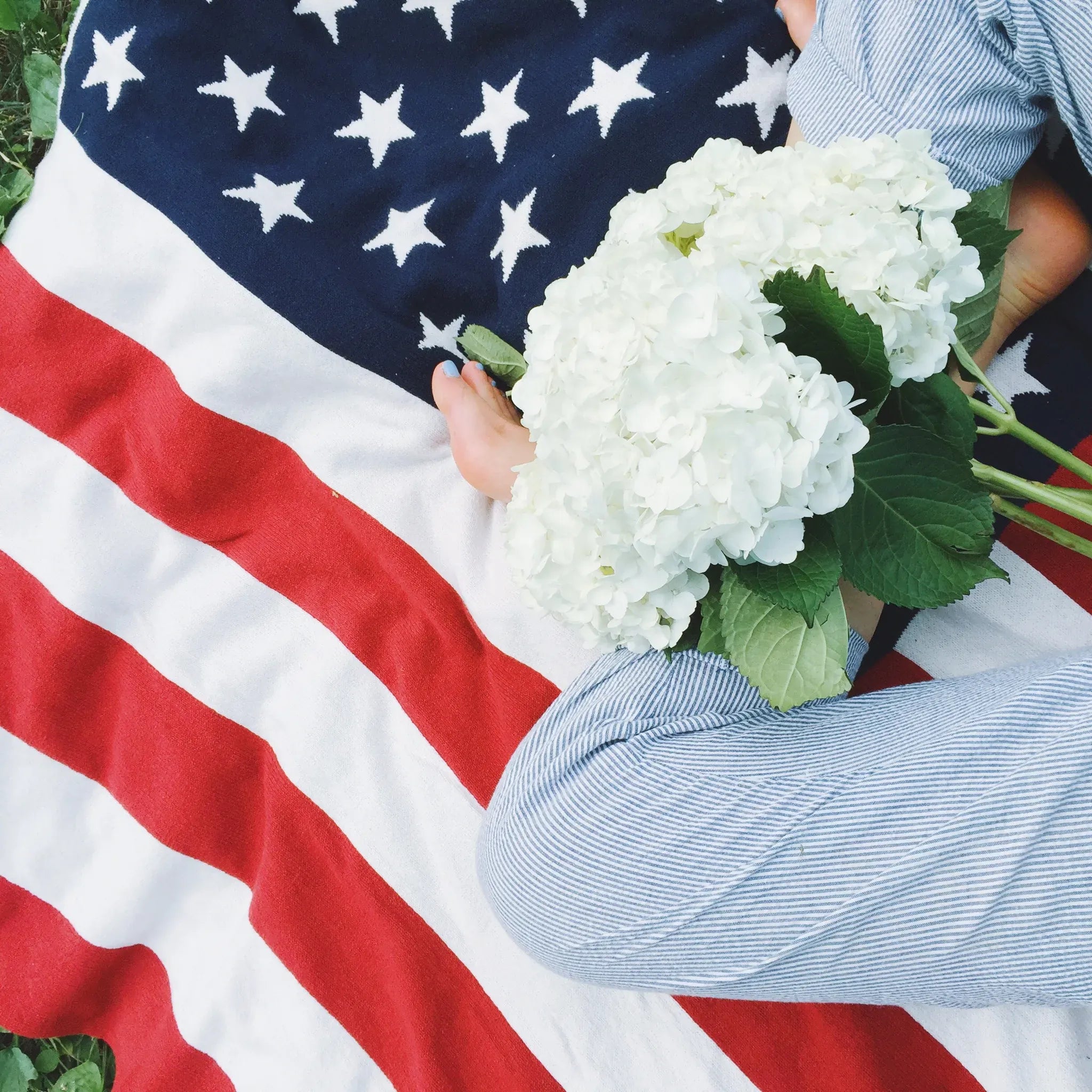 in2green Eco Throw Cotton Sustainable Knit Throw Blanket - American Flag 639266512240 BL01AF1