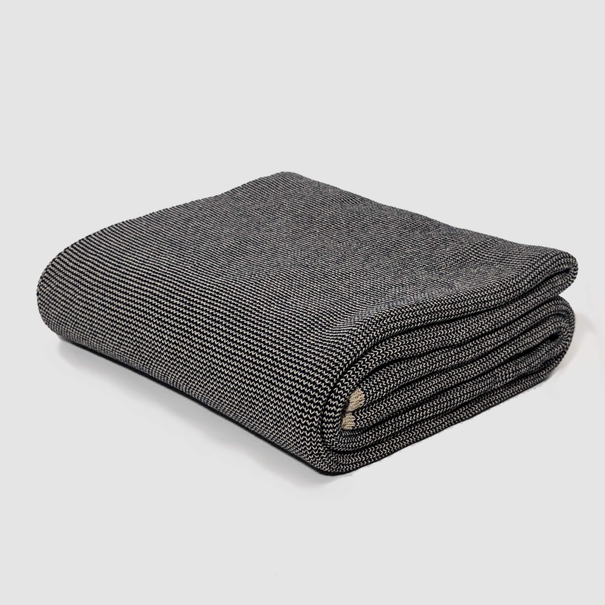 in2green Eco Throw Jumbo Cardigan - 60" x 80" Jumbo Cardigan Stitch Knit Throw Blanket 601570194818 BLJC1