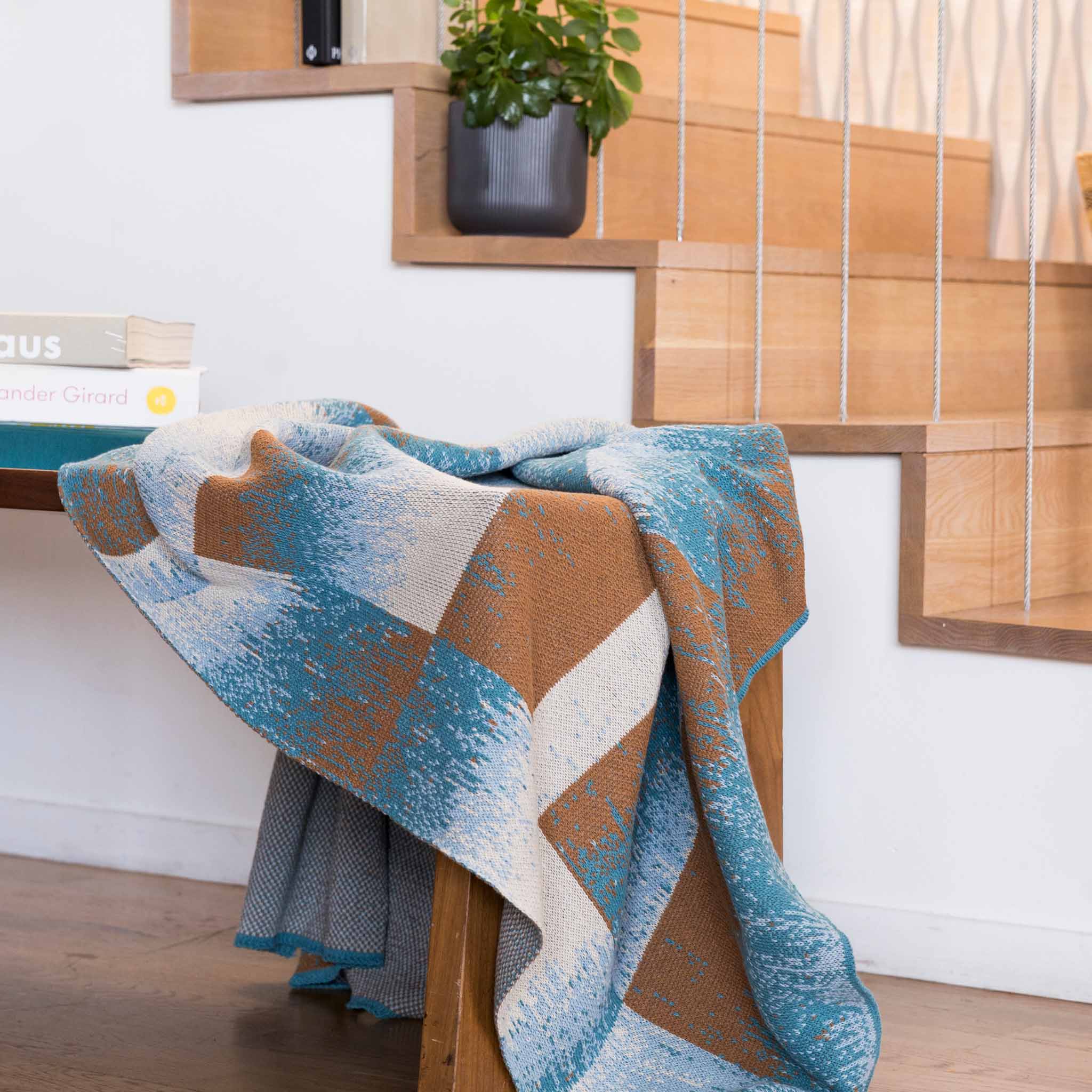 Plaid_Ombre_Caramel_Lifestyle_Web.jpg