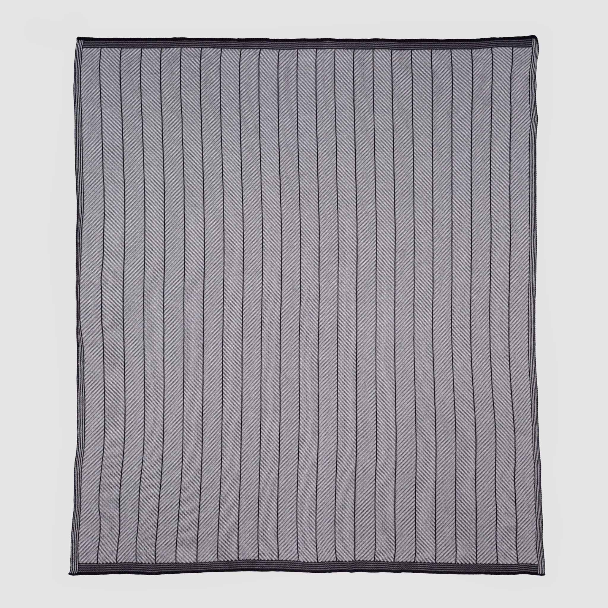 Indoor | Outdoor Sustainable Knit Chevron Throw Blanket - Poly Herringbone Edge