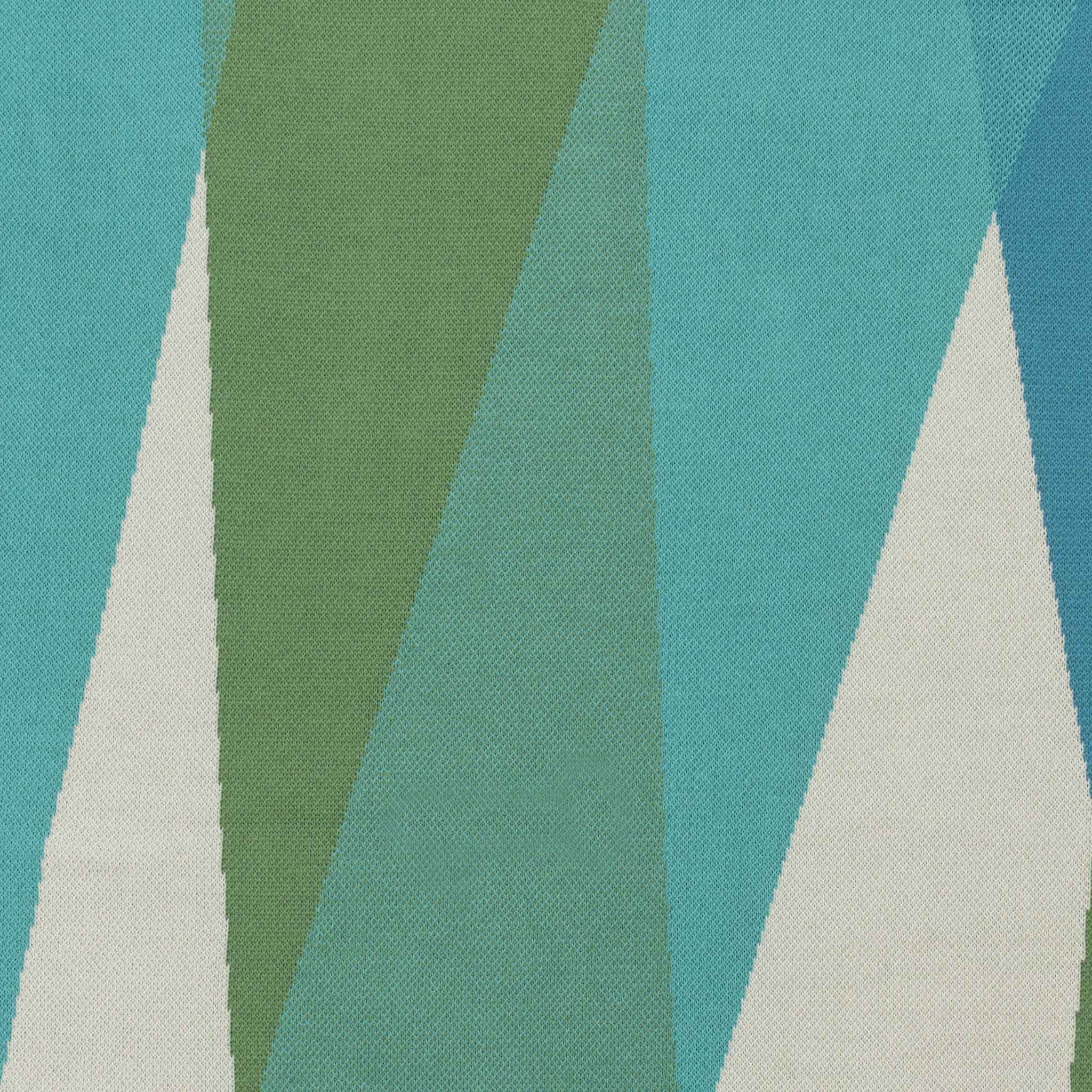 in2green Eco Throw Poly Refractions - Indoor | Outdoor Sustainable Knit Modern Throw Blanket 601570195181 POLY-REF1