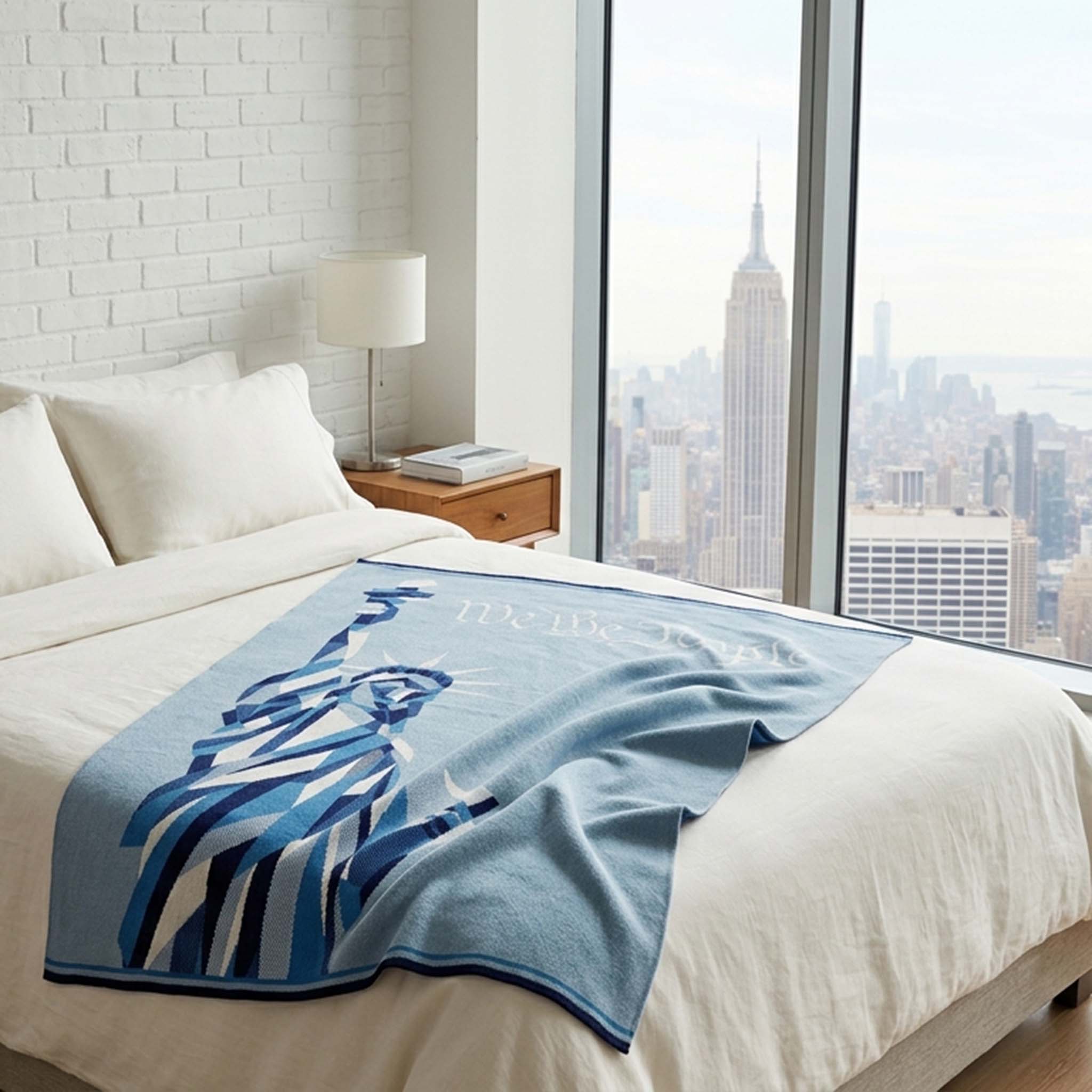 in2green Eco Throw Statue of Liberty | We the People - Cotton Sustainable Knit Modern Throw Blanket