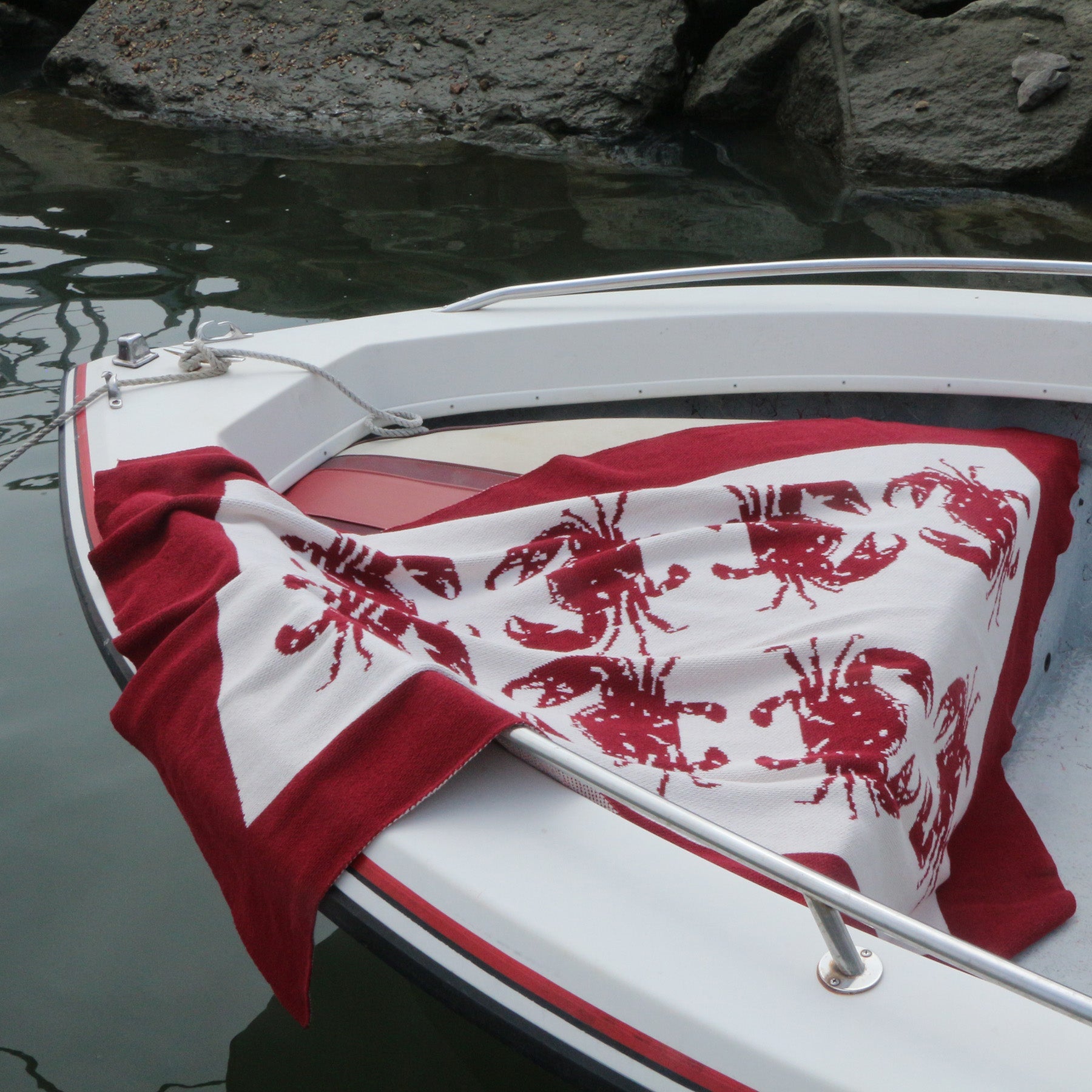 Crab Throw Blanket Sustainable In2Green