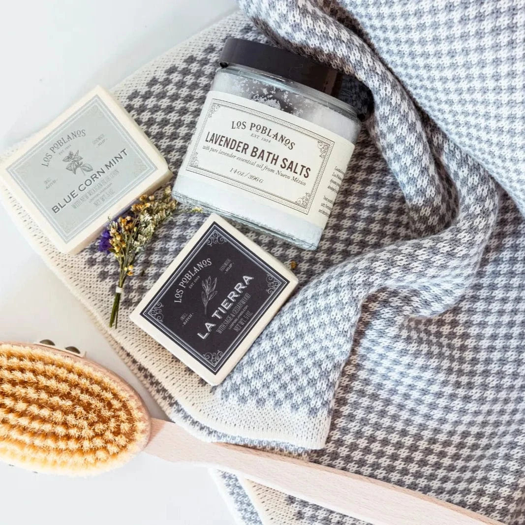 in2green-petite_squares-spa-flatlay-1600.webp