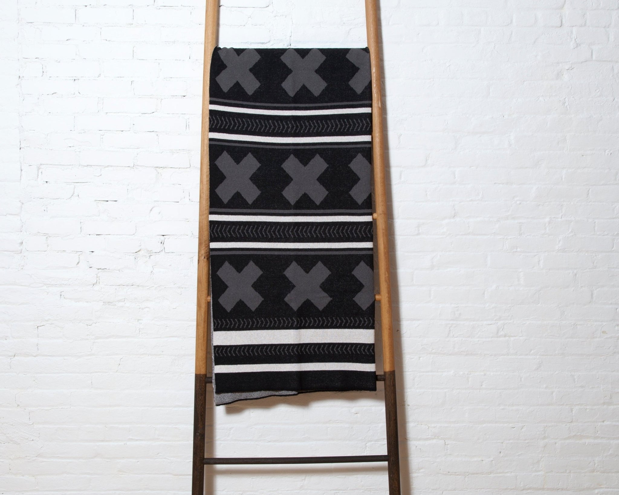 Mesa Throw Blanket BL01MX3