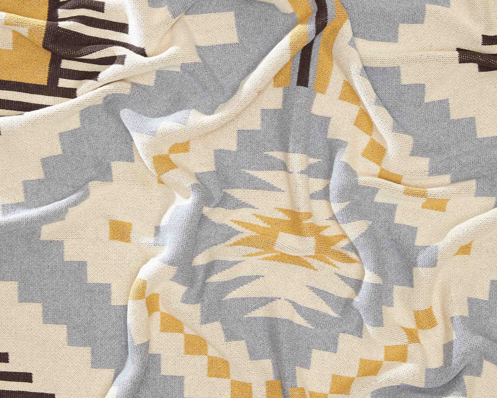 New Horizon Throw Blanket BL01SWNH1